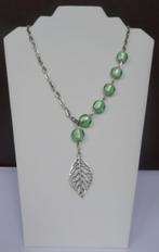 Handgemaakte ketting met groene glaskralen (59), Nieuw, Ophalen of Verzenden, Groen, Overige materialen