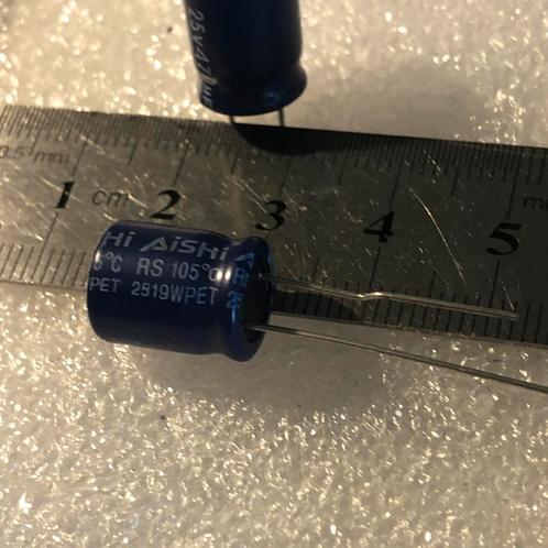 470uF 25v Aishi RS serie, Hobby en Vrije tijd, Elektronica-componenten, Nieuw, Ophalen of Verzenden