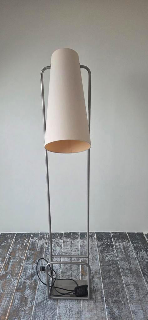 Vloerlamp, Huis en Inrichting, Lampen | Vloerlampen, Zo goed als nieuw, 150 tot 200 cm, Ophalen
