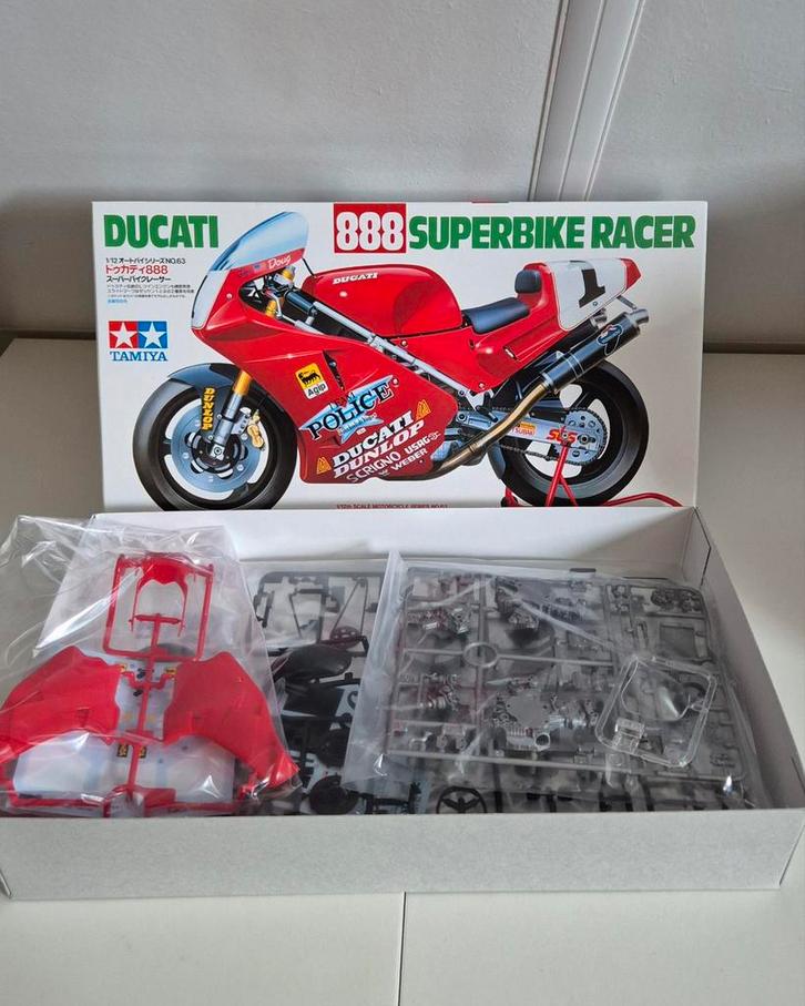 Tamiya Ducati 888 Superbike Racer - Nieuw!, Hobby en Vrije tijd, Modelbouw | Auto's en Voertuigen, Nieuw, Overige typen, 1:50 of kleiner