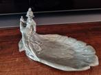 Art Nouveau Zilvertinnen Sieradenschaaltje, Dame met Pauw., Antiek en Kunst, Antiek | Tin, Ophalen of Verzenden