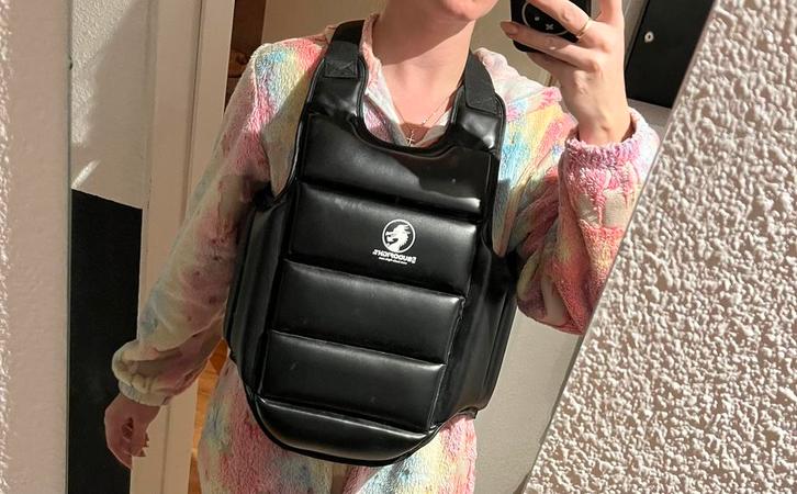 Budo Fight borstbeschermer/body protector maat L – zgan, Sport en Fitness, Vechtsporten en Zelfverdediging, Zo goed als nieuw