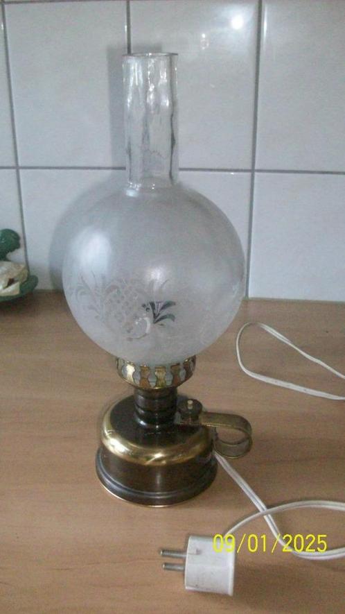 Tafellamp elektrisch met olielamp uitstraling, Huis en Inrichting, Lampen | Hanglampen, Zo goed als nieuw, Minder dan 50 cm, Glas