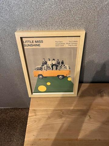 Poster. Ingelijste poster “ Little Miss Sunshine” 30x40 beschikbaar voor biedingen