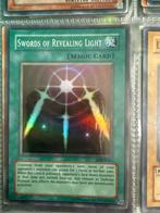 Swords of Revealing Light - Yu-Gi-Oh! Kaart, Hobby en Vrije tijd, Verzamelkaartspellen | Yu-gi-Oh!, Ophalen of Verzenden, Zo goed als nieuw