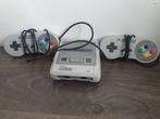 SNES Classic Mini-systeem, Ophalen of Verzenden, Zo goed als nieuw, Met 2 controllers