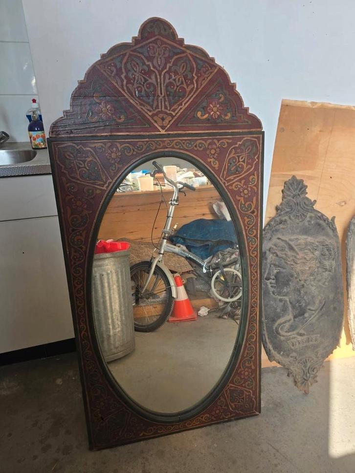 Spiegel met  handgeschilderd houten lijst, Antiek en Kunst, Antiek | Spiegels, Ophalen