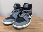 Nike jordan 1 mid cement grey, Kleding | Heren, Schoenen, Overige kleuren, Nike, Ophalen of Verzenden, Zo goed als nieuw