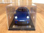Porsche 911 993 GT1 Alméras blauw 1:18 Kess 150st vitrinebox, Ophalen of Verzenden, Nieuw, Auto, Overige merken