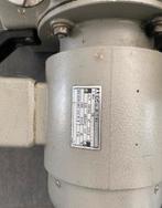 Industrieel Vacuümpomp – Leybold / AEG 0,55 kW – oil-sealed, Ophalen of Verzenden