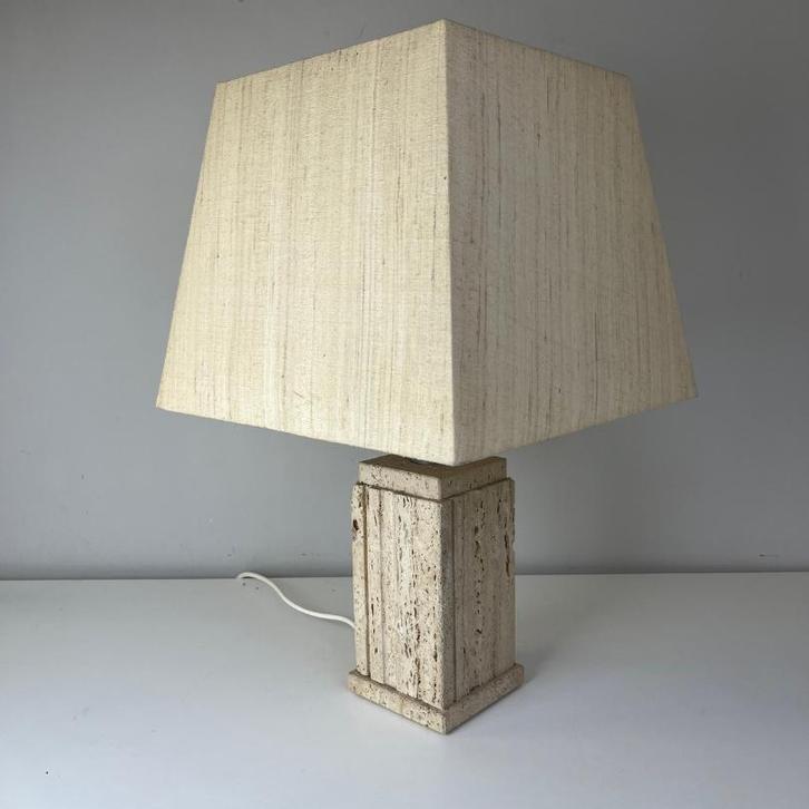 Vintage travertin tafellamp met rechthoekige voet, Huis en Inrichting, Lampen | Tafellampen, Gebruikt, 50 tot 75 cm, Overige materialen