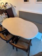 Organische beton eettafel, Huis en Inrichting, Tafels | Eettafels, Ophalen, 50 tot 100 cm, Zo goed als nieuw, 150 tot 200 cm