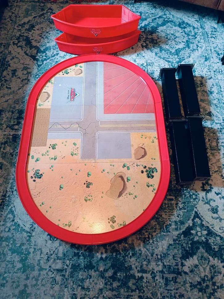 Kidkraft Cars Radiator Springs Racebaan Tafel, Kinderen en Baby's, Speelgoed | Racebanen, Gebruikt, Ophalen of Verzenden