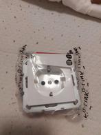 6x Q-LINK F-Line Stopcontact 1-voudig, Ophalen of Verzenden, Nieuw, Stopcontact