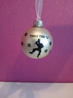 Kerstbal met afbeelding poppetje die fortnite dansje doet, Ophalen, Zo goed als nieuw