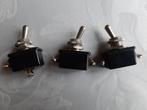 Tuimelschakelaar 2 standen  4 aansluitingen, Ophalen of Verzenden, Gebruikt