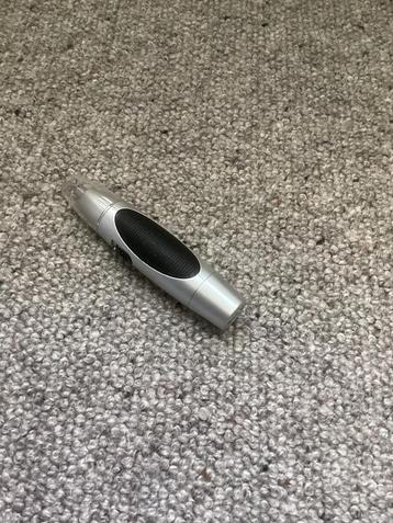 Neushaartrimmer - z.g.a.n. -  beschikbaar voor biedingen