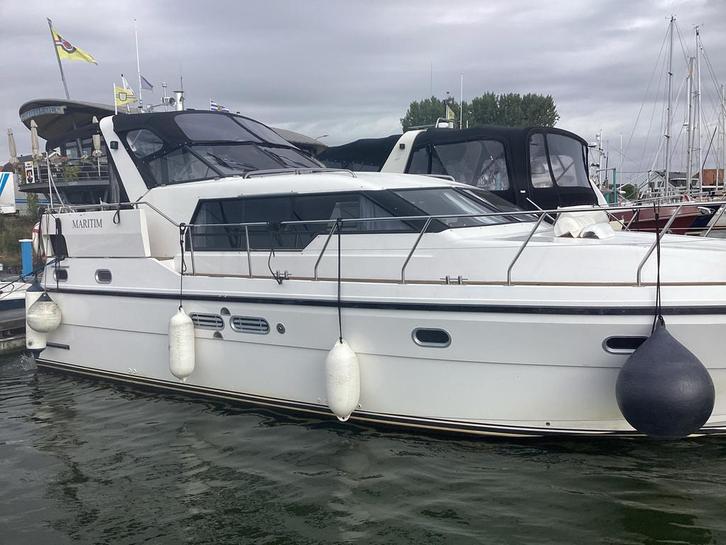Neptunus 108 Expresse Twin - Goed Onderhouden Yacht, Watersport en Boten, Motorboten en Motorjachten, Gebruikt, Polyester, 12 meter of meer