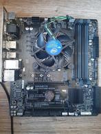 Gigabyte moederbord incl koeler, Ophalen, LGA 1151, DDR4, Zo goed als nieuw