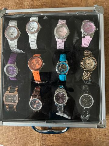 DAMES HORLOGES (12) DIVERSE MERKEN beschikbaar voor biedingen