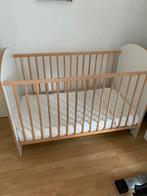 Ledikantje met matras, matrasbeschermer,hoeslaken en dekbed, Kinderen en Baby's, Ophalen, Zo goed als nieuw, Ledikant