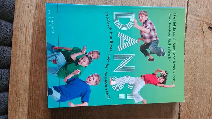 DANS! Handboek Basisonderwijs - 2e Druk, Boeken, Kunst en Cultuur | Dans en Theater, Zo goed als nieuw, Overige onderwerpen, Ophalen of Verzenden