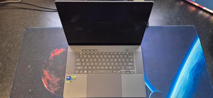 ASUS ROG Zephyrus G16 GU605MI Gaming Laptop, Computers en Software, Windows Laptops, Zo goed als nieuw, 16 inch, SSD, 4 Ghz of meer