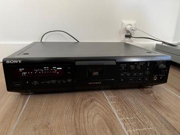 Sony DAT Deck beschikbaar voor biedingen