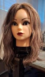 Mooie human wig 22 inch blond zilvergrijs bruin, Sieraden, Tassen en Uiterlijk, Uiterlijk | Haarverzorging, Ophalen of Verzenden