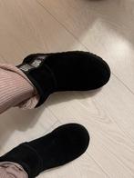 Uggs classic mini boots 40, Kleding | Dames, Schoenen, Verzenden, Zwart, Lage of Enkellaarzen, Zo goed als nieuw