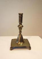 Antieke Spaanse kandelaar, ca 1700, Antiek en Kunst, Ophalen of Verzenden, Koper of Brons