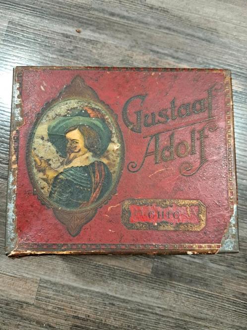 Zeer oud blikken met papier sigaren doos Guustaaf Adolf, Verzamelen, Blikken, Zo goed als nieuw, Overige, Overige merken, Ophalen of Verzenden