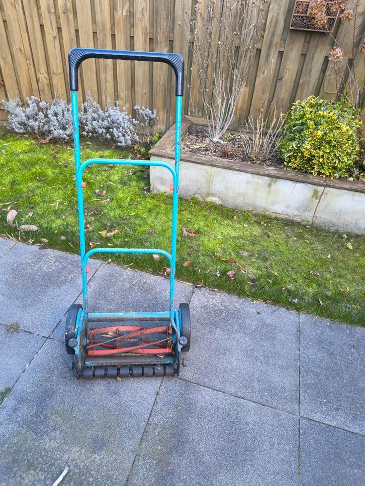 Handgrasmaaier - Klassiek en milieuvriendelijk!, Tuin en Terras, Grasmaaiers, Gebruikt, Handgrasmaaier, Minder dan 30 cm, Kooimesmaaier