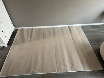 Beige kleed 230 x 170 beschikbaar voor biedingen