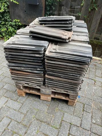 Vlakke mulden dakpannen 350 stuks  beschikbaar voor biedingen