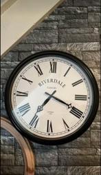 Wandklok stationsklok industrieel Riverdale, Huis en Inrichting, Woonaccessoires | Klokken, Ophalen, Gebruikt