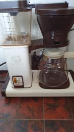 Douwe Egberts Koffiezetapparaat - barst in klepje, Ophalen, Afneembaar waterreservoir, Gebruikt, Koffiemachine