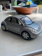 Volkswagen New Beetle 1:18, Ophalen of Verzenden, Zo goed als nieuw, Bburago