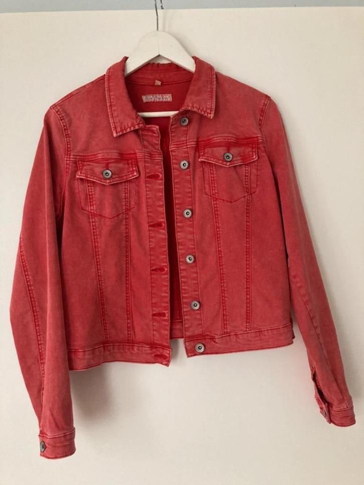 Rood spijkerjasje, Red Button, maat L, Kleding | Dames, Jassen | Zomer, Gedragen, Maat 38/40 (M), Rood, Ophalen of Verzenden