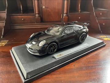 Porsche 911 992 GT3 (Zwart) | Maisto 1/18 beschikbaar voor biedingen