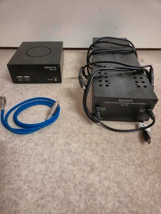 Allo USbridge Signature + Digione Sig. +  Shanti  voeding, Audio, Tv en Foto, Mediaspelers, Zo goed als nieuw, Ophalen of Verzenden