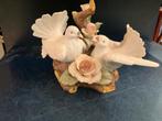Capodimonte porselein 24 cm breedte 20hoog vredesduifjes, Antiek en Kunst, Ophalen of Verzenden