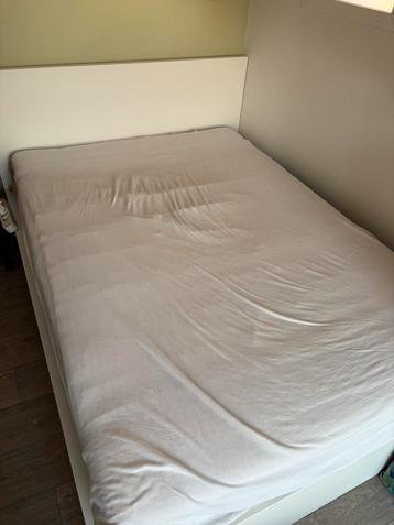 Wit MALM bedframe IKEA