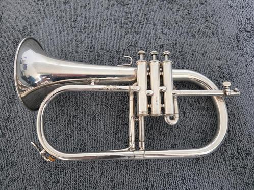 Yamaha YF-731 bugel, flugelhorn, Muziek en Instrumenten, Blaasinstrumenten | Trompetten, Gebruikt, Bes-trompet, Met koffer, Ophalen of Verzenden