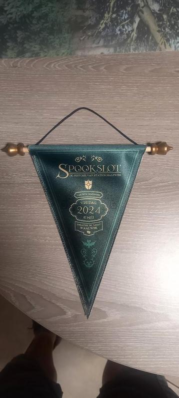 Efteling Spookslot danse macabre pin vaandel beschikbaar voor biedingen