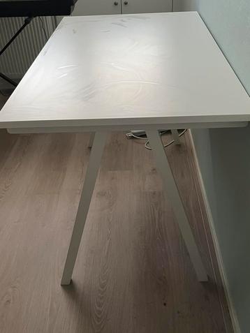 IKEA TROTTEN BUREAU met ladekastje