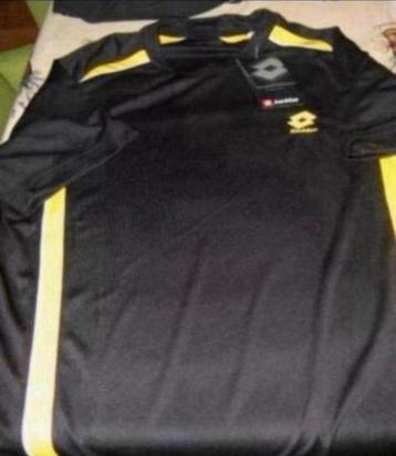 Heren Sport TShirt NIEUW en/ of Heren Zwembroek Maat 7 beschikbaar voor biedingen