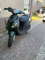 Piaggio zip 2017 80cc, Fietsen en Brommers, Scooters | Piaggio, Ophalen of Verzenden, Zo goed als nieuw, Zip