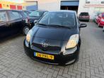 Toyota Yaris 1.3 VVTi Comfort, Voorwielaandrijving, Euro 5, 4 cilinders, Zwart