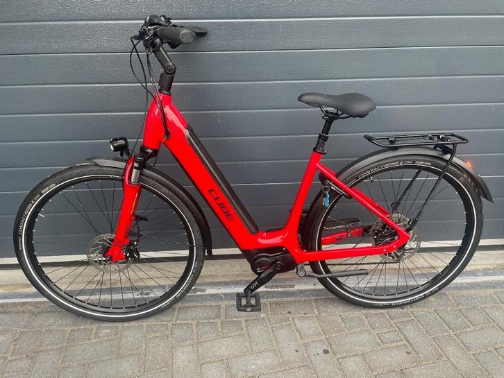 cube Supreme Hybrid Deluxe  bosch middenmotor, Fietsen en Brommers, Elektrische fietsen, Zo goed als nieuw, Cube, 51 tot 55 cm